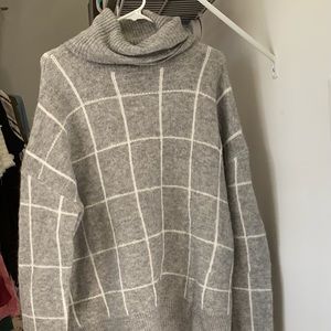 Gray turtle neck fold sweater